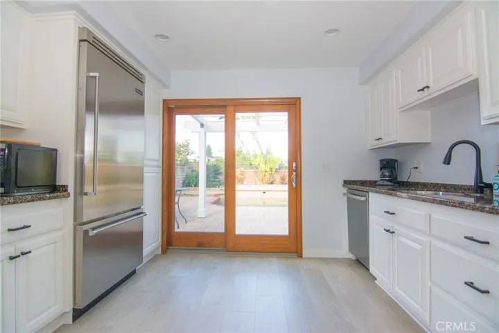 21865 Jinetes, Mission Viejo, California 92691