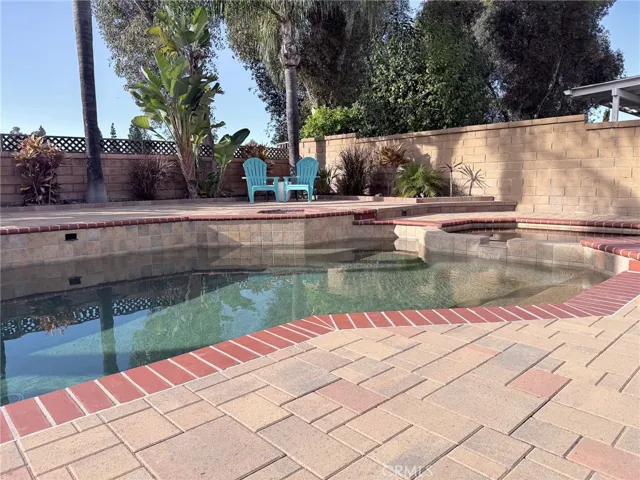 21865 Jinetes, Mission Viejo, California 92691