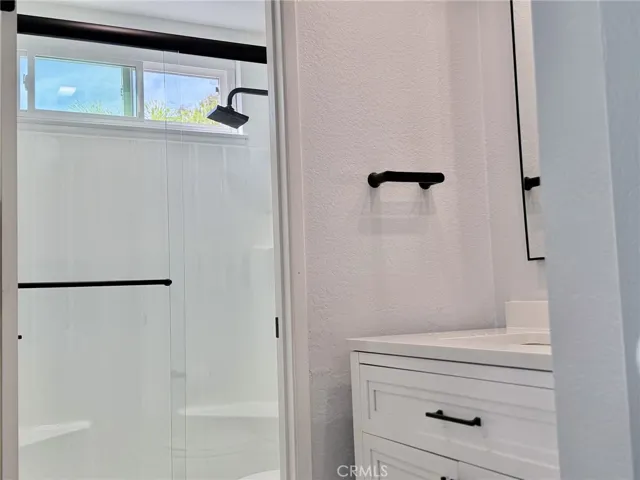 21865 Jinetes, Mission Viejo, California 92691