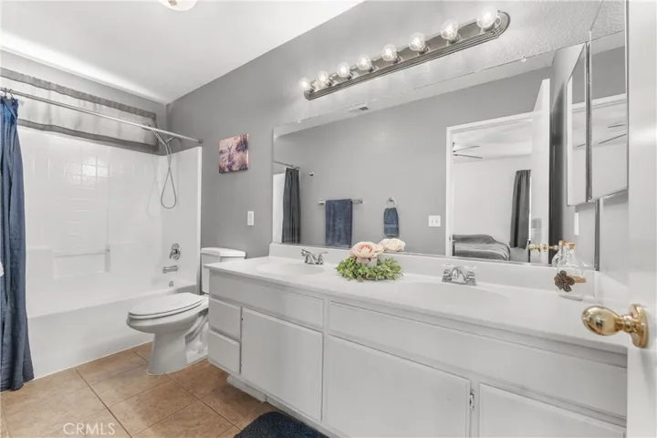 45420 Fairbanks, Lancaster, California 93534