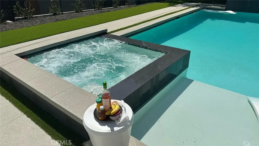 1400 E Palm Street, Altadena, California 91001