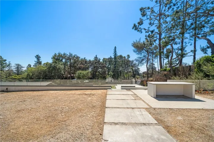 1400 E Palm Street, Altadena, California 91001