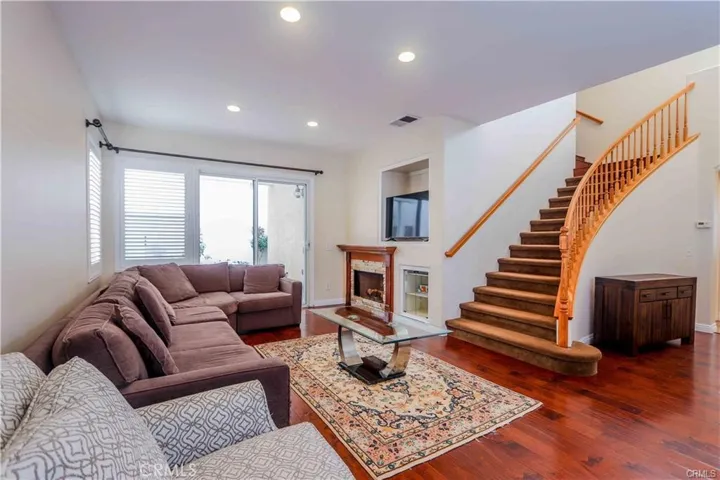 11 Mondrian, Aliso Viejo, California 92656