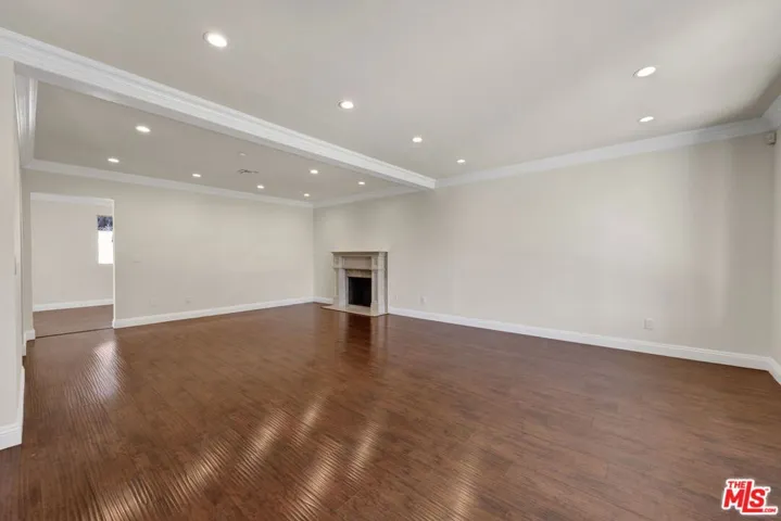 7901 Babcock Avenue, North Hollywood, California 91605