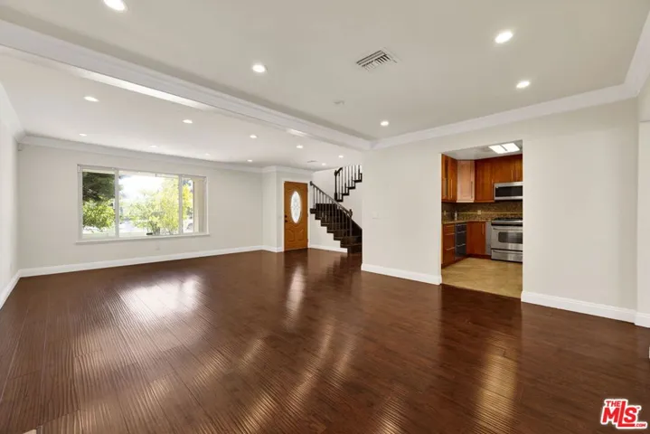 7901 Babcock Avenue, North Hollywood, California 91605