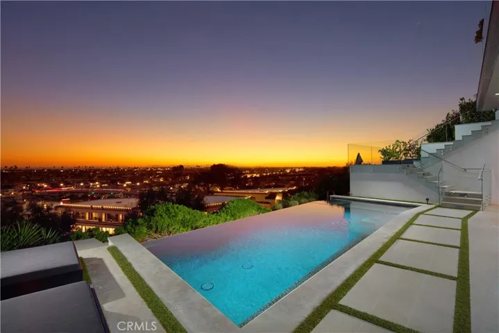 1201 Dolphin, Corona Del Mar, California 92625