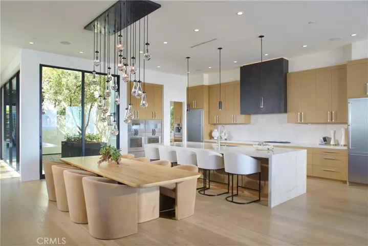 1201 Dolphin, Corona Del Mar, California 92625