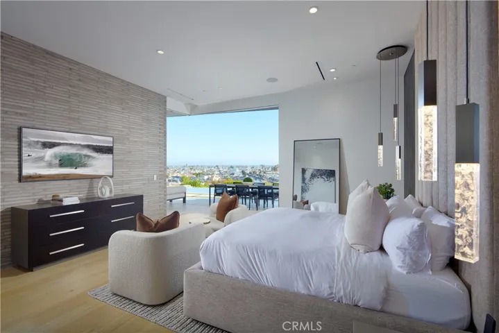 1201 Dolphin, Corona Del Mar, California 92625