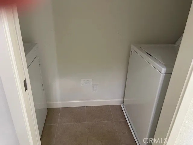 111 Holly Springs, Irvine, California 92618