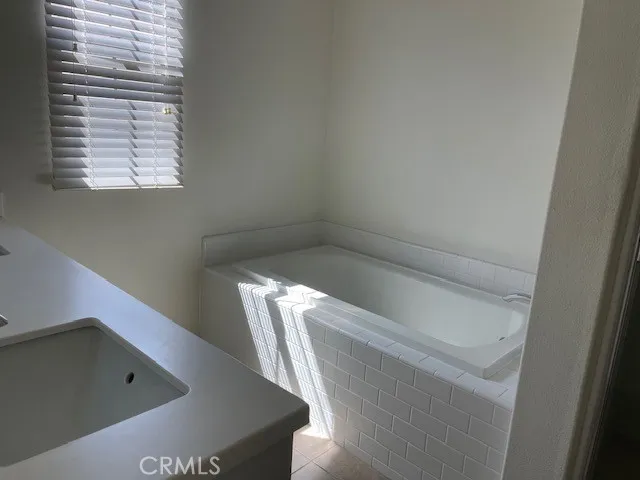 111 Holly Springs, Irvine, California 92618