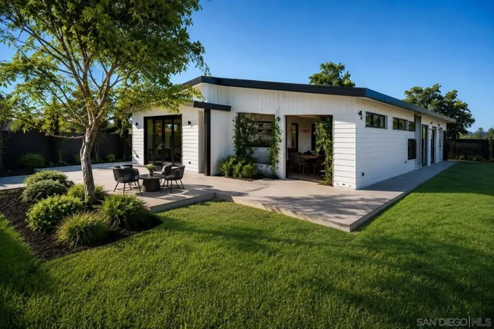 Side of home and back patio area. Photos are artist renderings and subject to change.