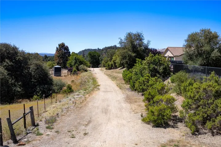 11250 Avion, Atascadero, California 93422