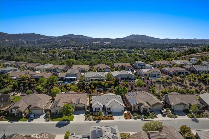 11250 Avion, Atascadero, California 93422