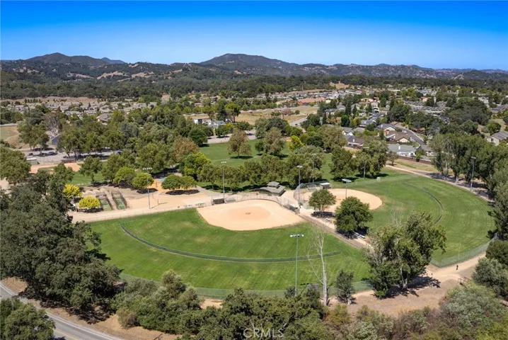 11250 Avion, Atascadero, California 93422