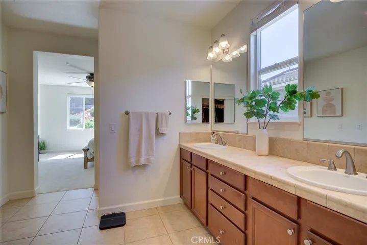 11250 Avion, Atascadero, California 93422