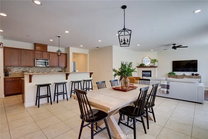 11250 Avion, Atascadero, California 93422