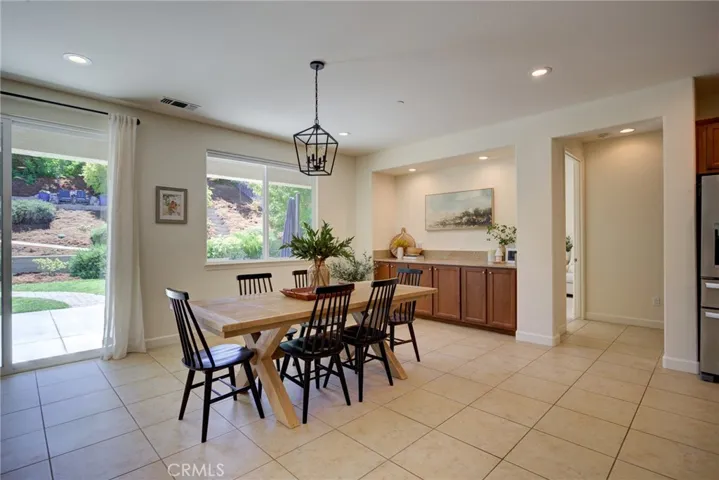 11250 Avion, Atascadero, California 93422