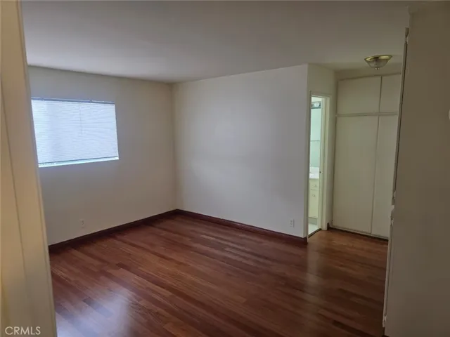 18601 Collins Street D7, Tarzana, California 91356