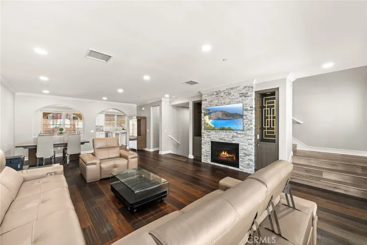 18627 Clubhouse Drive, Yorba Linda, California 92886