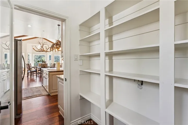 191 S Fairway, Lake Arrowhead, California 92352