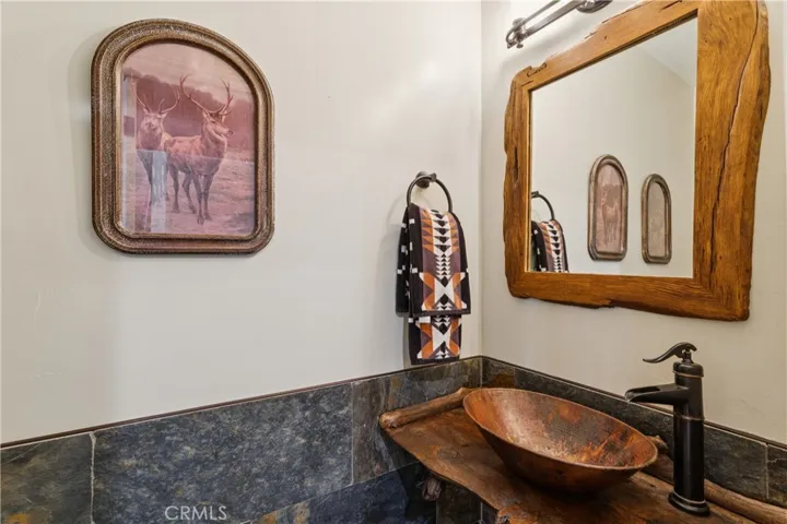 191 S Fairway, Lake Arrowhead, California 92352