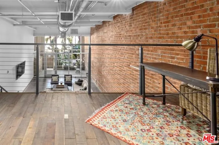 120 S Hewitt Street 6, Los Angeles, California 90012