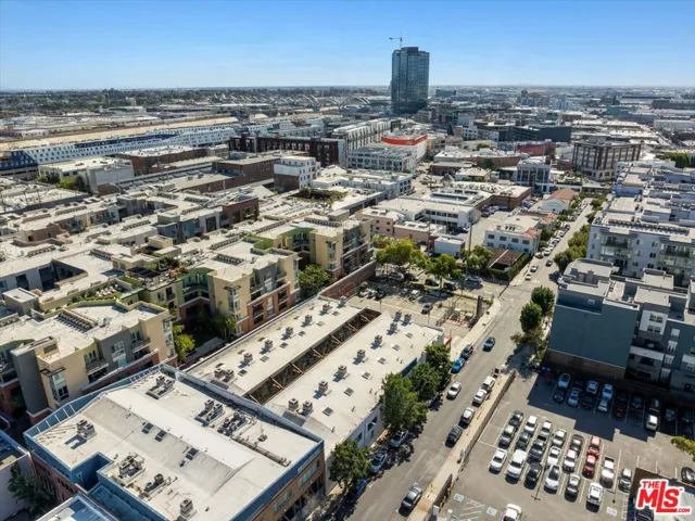 120 S Hewitt Street 6, Los Angeles, California 90012