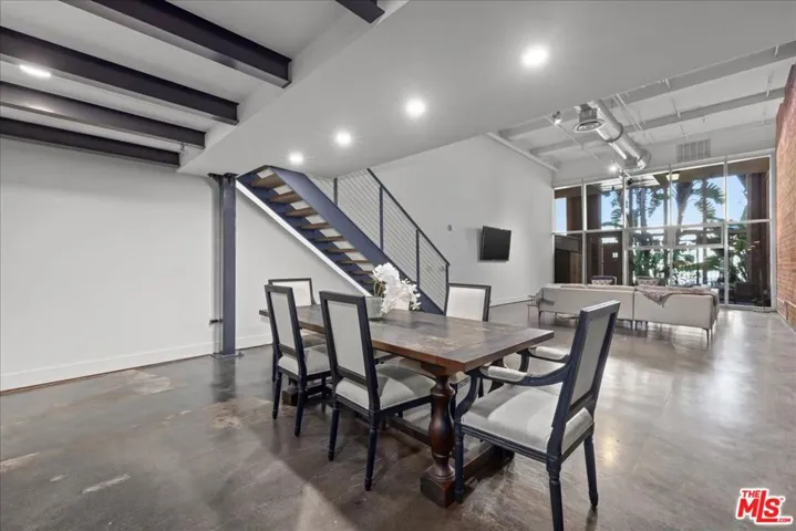 120 S Hewitt Street 6, Los Angeles, California 90012