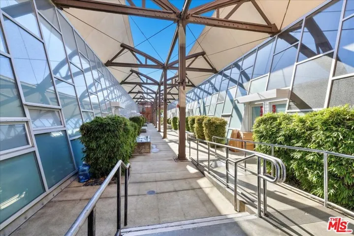 120 S Hewitt Street 6, Los Angeles, California 90012