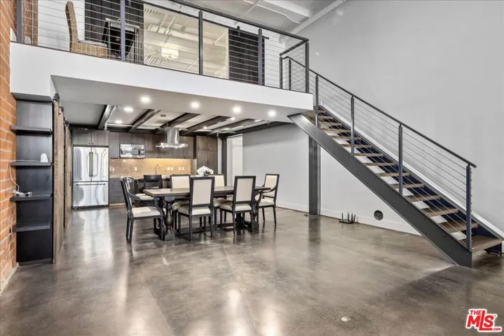 120 S Hewitt Street 6, Los Angeles, California 90012
