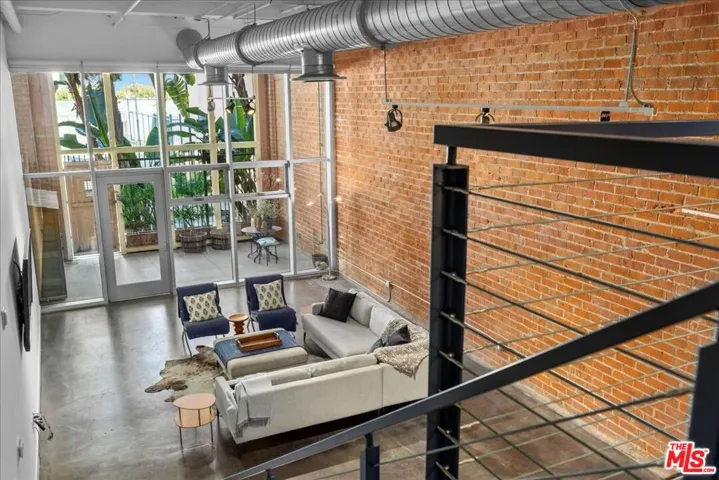 120 S Hewitt Street 6, Los Angeles, California 90012