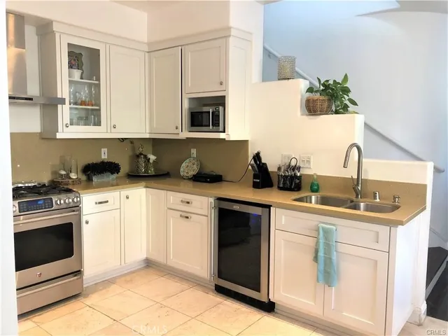 971 S Flintridge Way, Anaheim Hills, California 92808