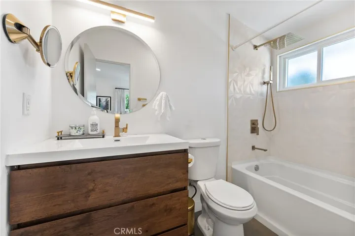2135 Parsons Street, Costa Mesa, California 92627