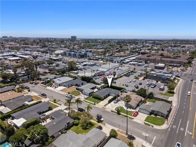 2135 Parsons Street, Costa Mesa, California 92627