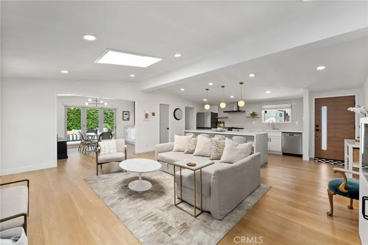 2135 Parsons Street, Costa Mesa, California 92627