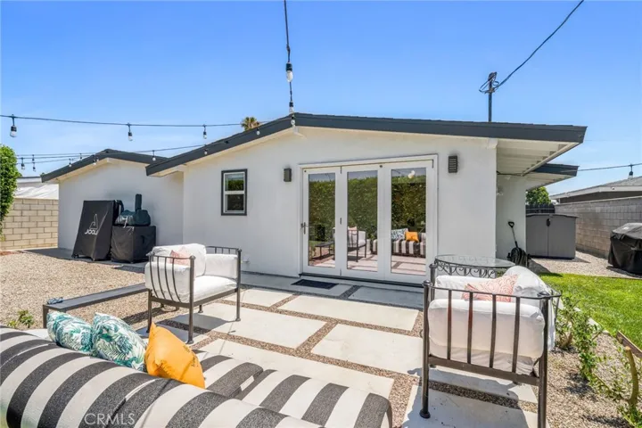 2135 Parsons Street, Costa Mesa, California 92627