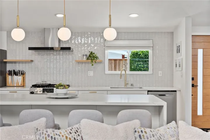 2135 Parsons Street, Costa Mesa, California 92627