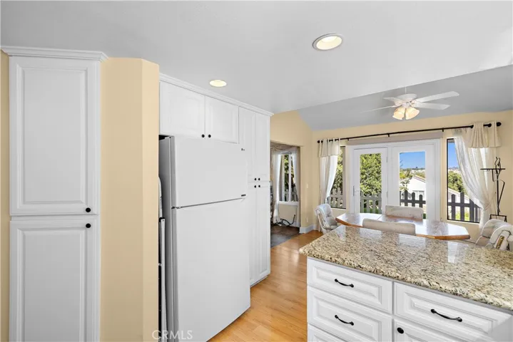 Bright kitchen