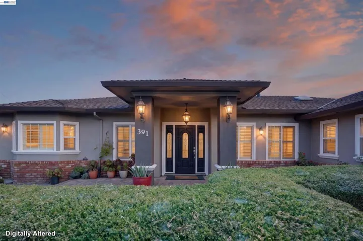 391 Union Road, Hollister, California 95023