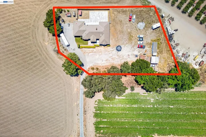 391 Union Road, Hollister, California 95023