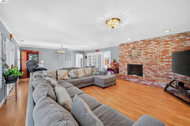 391 Union Road, Hollister, California 95023