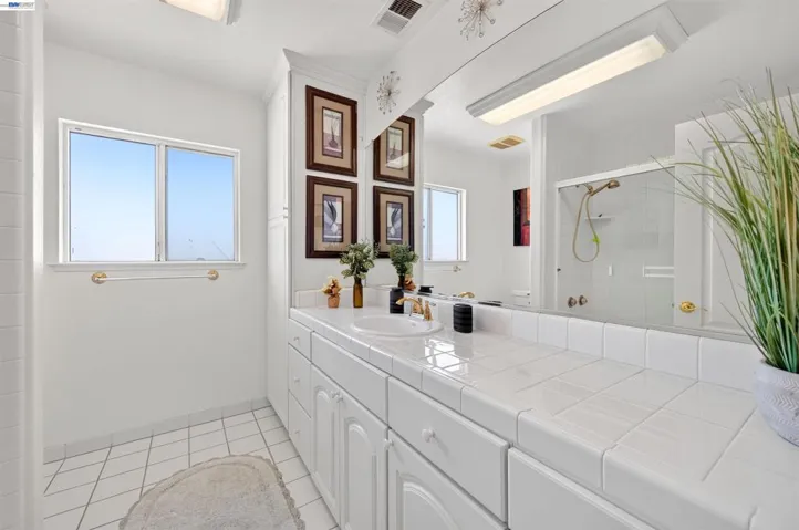 391 Union Road, Hollister, California 95023