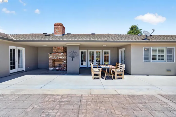 391 Union Road, Hollister, California 95023