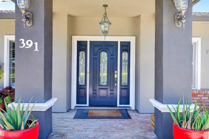 391 Union Road, Hollister, California 95023
