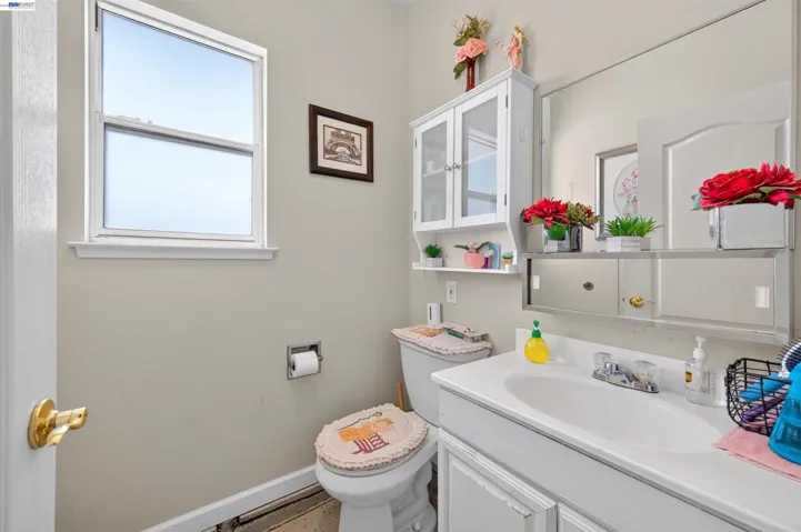 391 Union Road, Hollister, California 95023