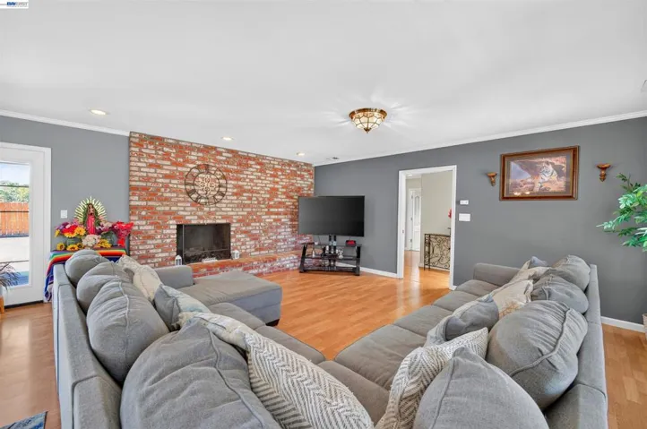 391 Union Road, Hollister, California 95023