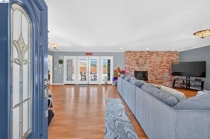 391 Union Road, Hollister, California 95023