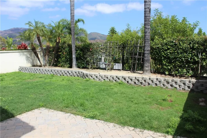 22 Flossmoor, Rancho Santa Margarita, California 92679
