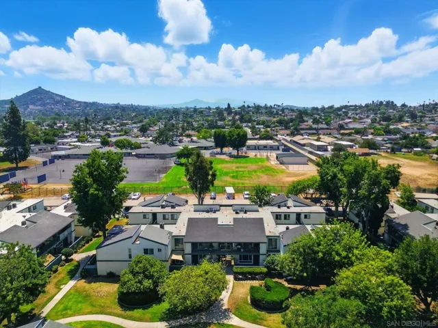 1817 E Grand 77, Escondido, California 92027