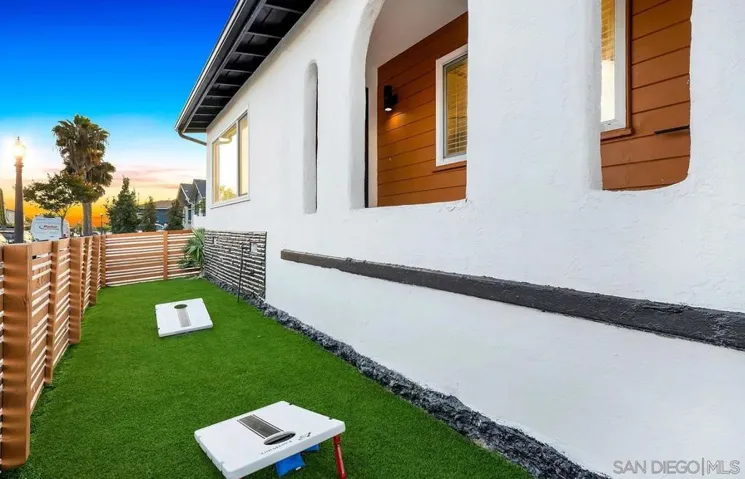 5028 Monroe, San Diego, California 92115